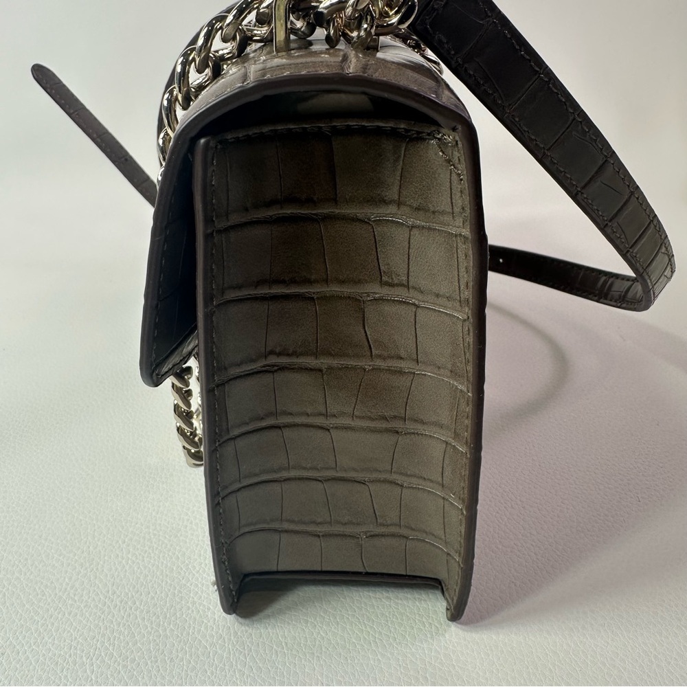 NEW DKNY WOMEN’S ELISSA SMALL FLAP EMBOSSED CROSSBODY BAG - Picture 7 of 11